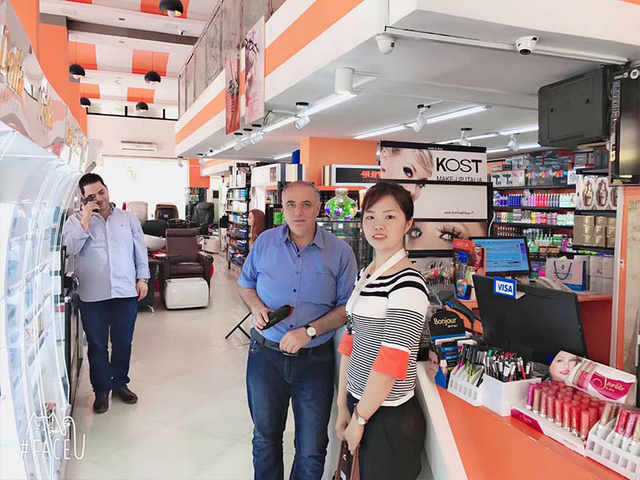 They showed great interest in the design concepts, innovative features and customized services of Beautycool products